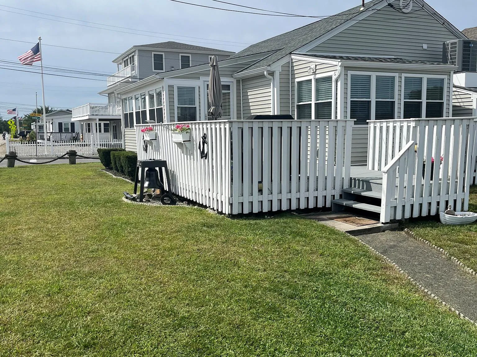 439 Seaside Ave — Photo 2