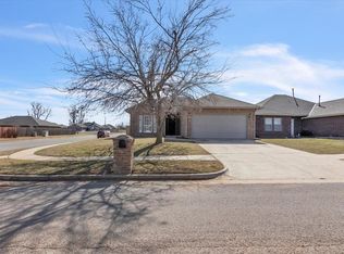 12500 SW 13th St, Yukon, OK 73099