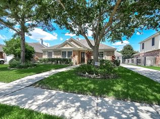 8810 Distant Woods Dr, Houston, TX 77095