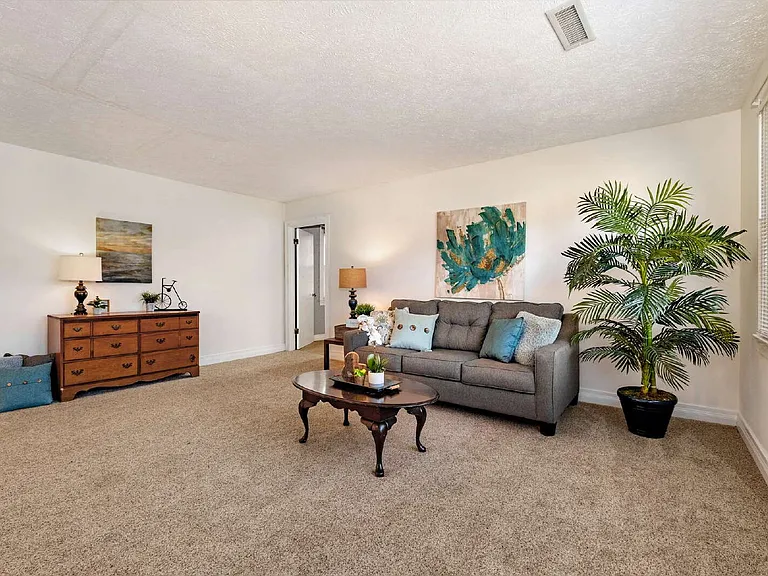 7172 Lascassas Pike — Photo 4