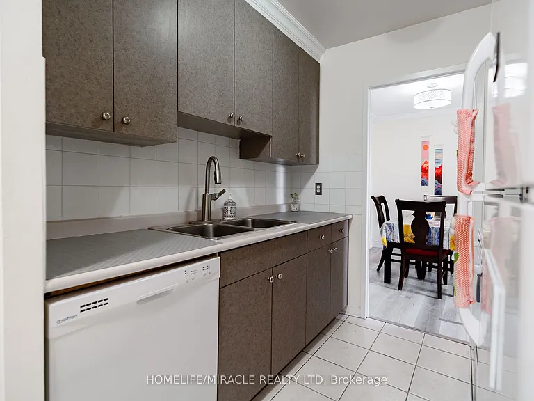 3025 Queen Frederica Dr #807 — Photo 6