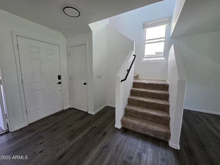 22461 W Woodlands Ave — Photo 18