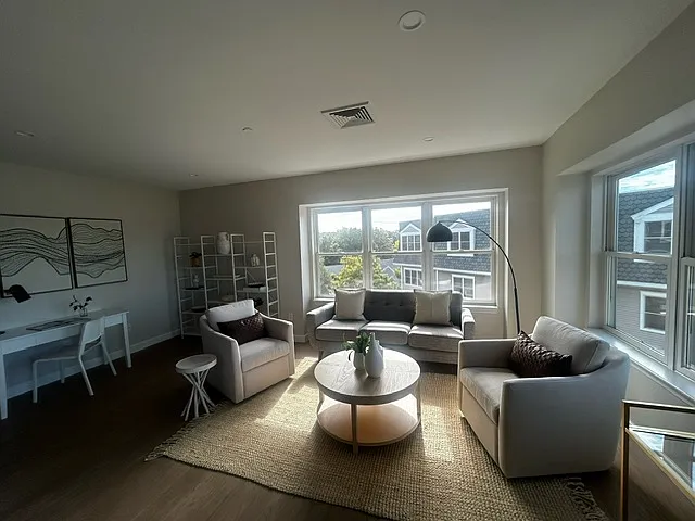 RiverPlace Properties — Photo 9