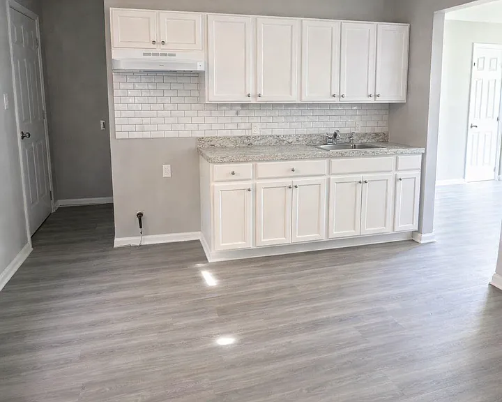 1420 Williams St — Photo 3