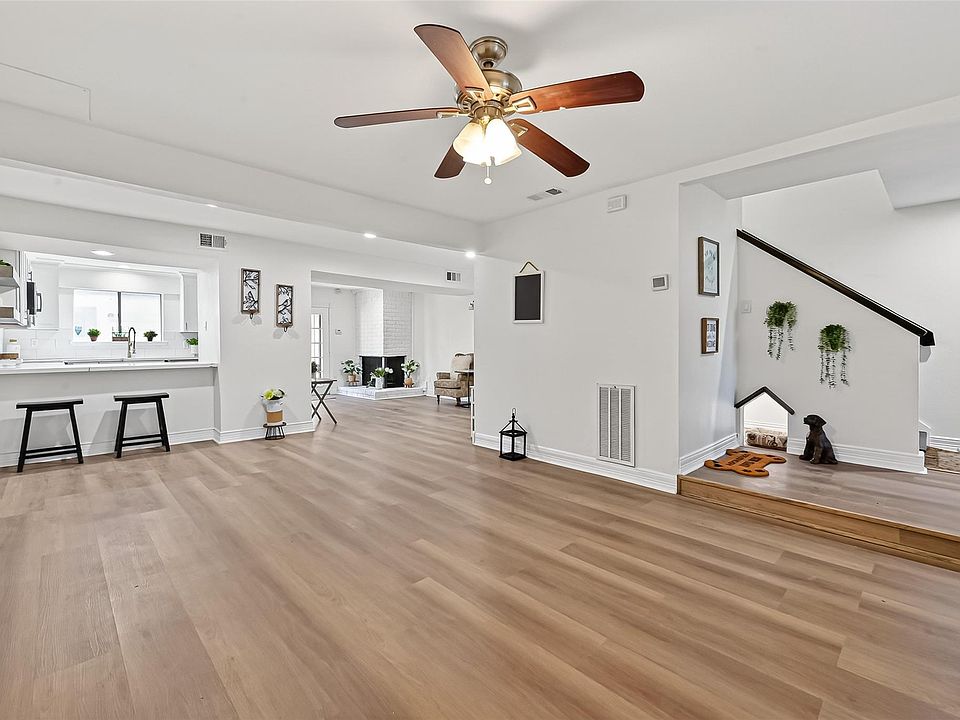 1st image of 724 Country Place Dr APT E