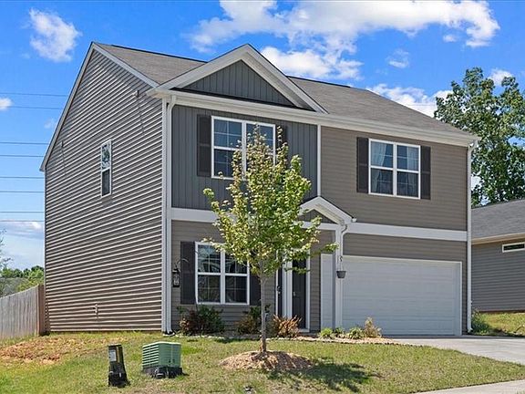 3rd image of 225 Zeigler Dr