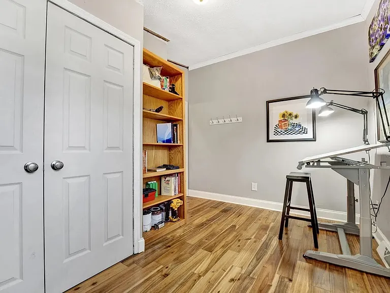 237 Old Grove Rd — Photo 24