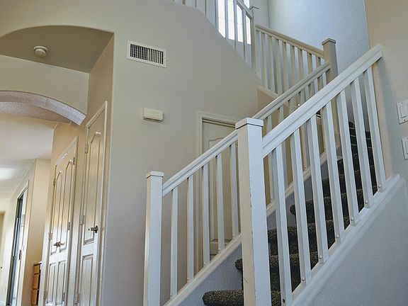 4th image of 5245 E Hilton Ave
