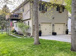 9240 Maple St, Algonac, MI 48001