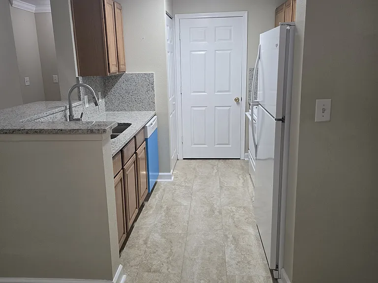 18348 Bridle Club Dr — Photo 24