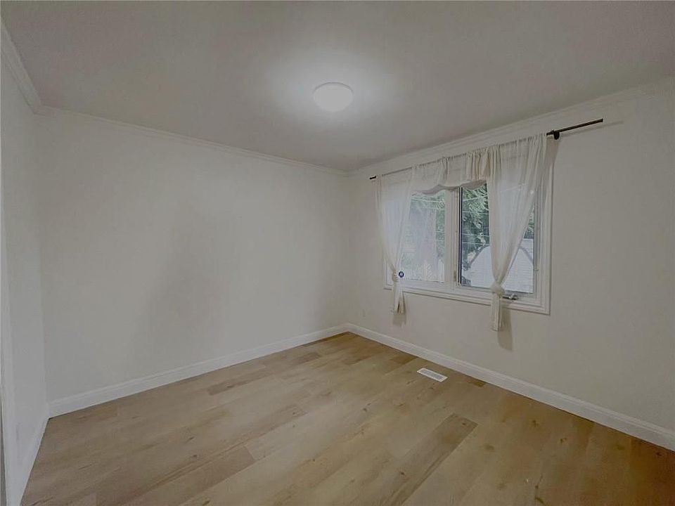 2nd image of 21 Welbourn Dr