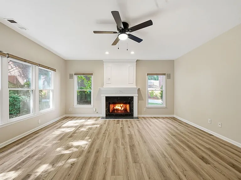 174 Ennisbrook Dr SE — Photo 21