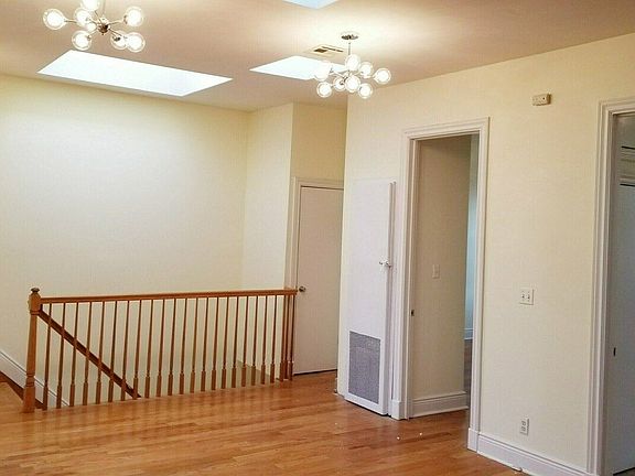 5th image of 681 Park Ave #2