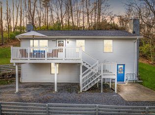 2052 Purinton St, Morgantown, WV 26505