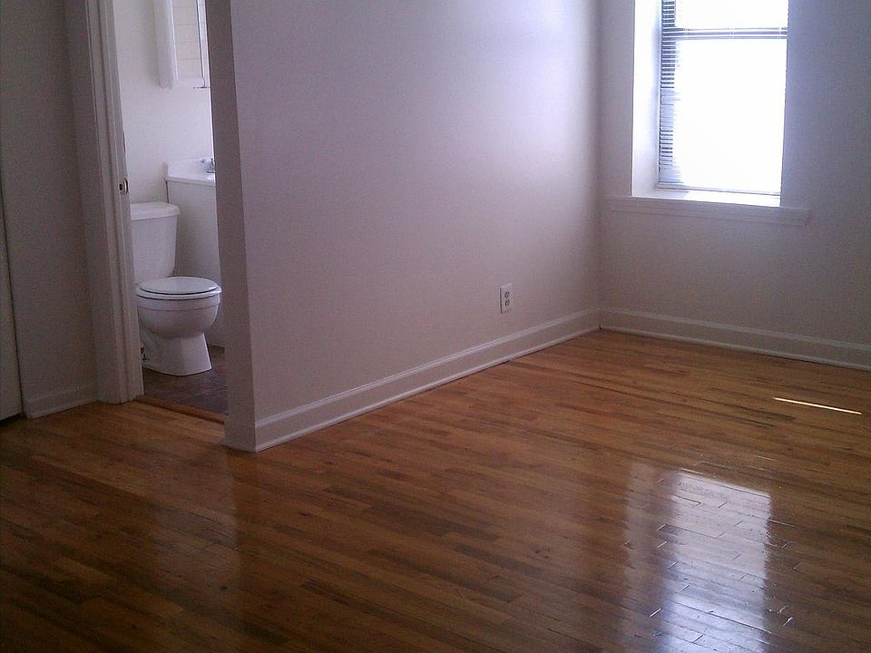 2nd image of 6857 S Clyde Ave APT 2