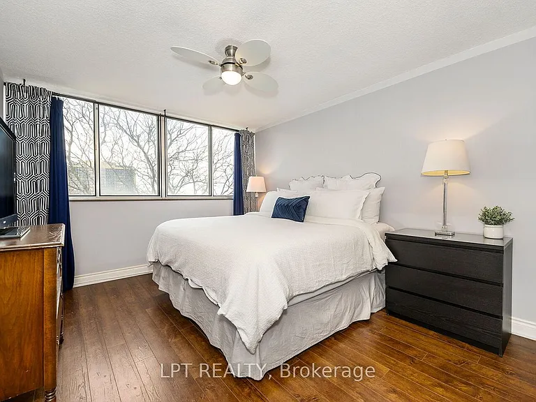 1300 Marlborough Ct #534 — Photo 35