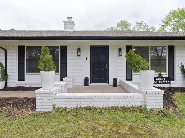 1629 Pine Dr, Grove, OK 74344