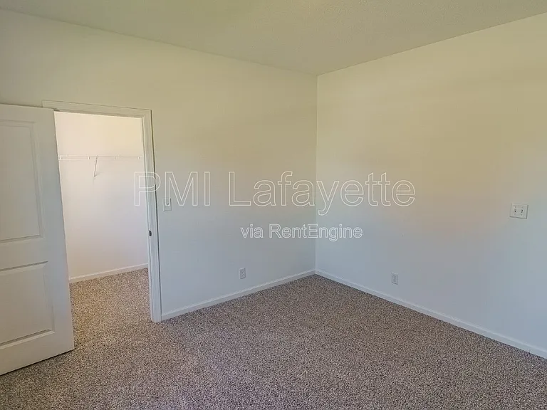 641 W Bulrush Ct W — Photo 32