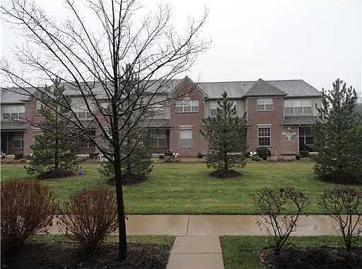 5th image of 41060 Maplewood Dr