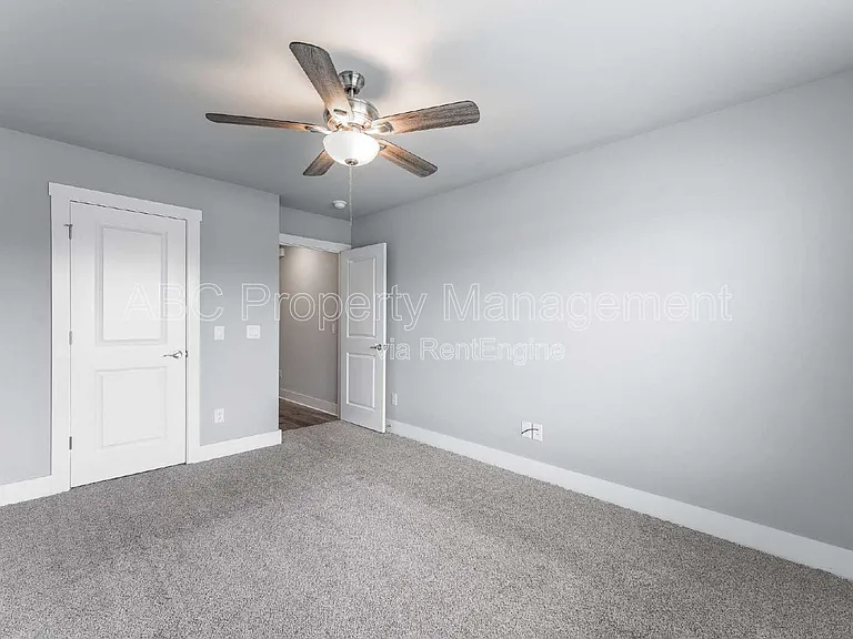 410 Citation St — Photo 13
