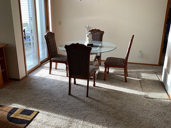 4th image of 1522 Hampton Place Blvd