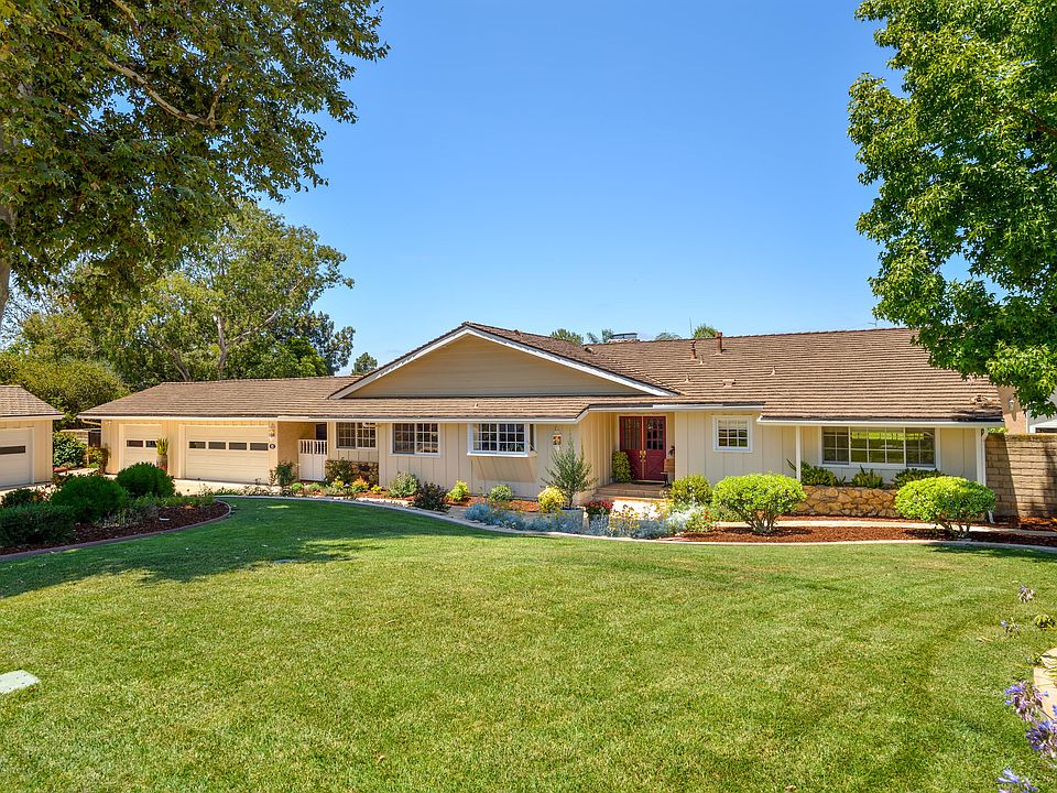1st image of 85 Cerro Crest Dr