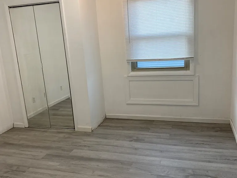 Unit Photo