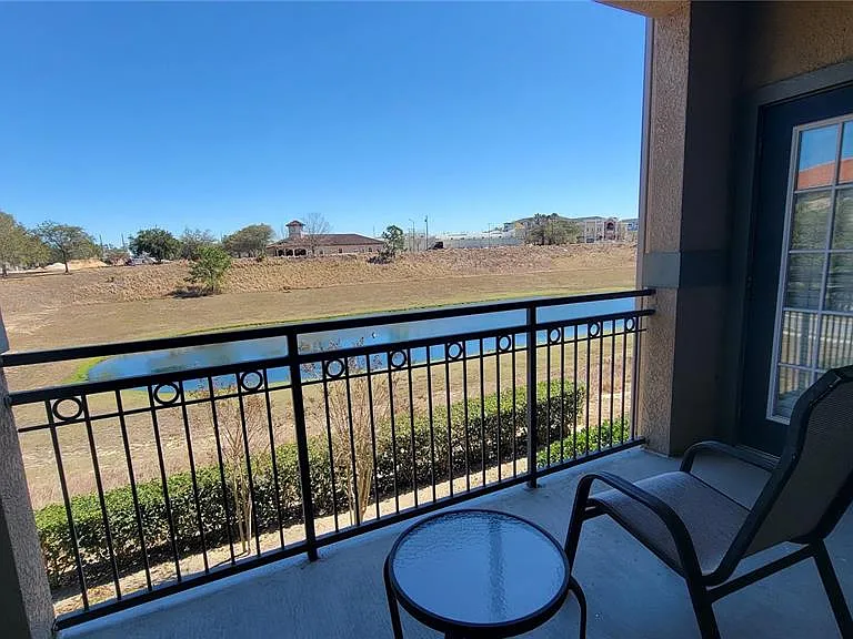 914 Charo Pkwy #123 — Photo 23