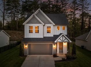284 Stonegate Way, Soddy Daisy, TN 37379