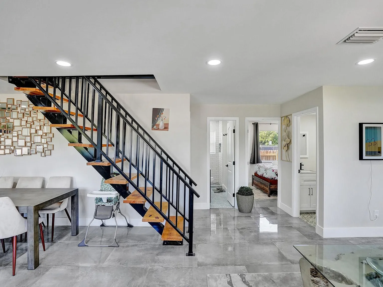 4 bed, 2.0 bath, 1548 sqft, $3,399 — Photo 4