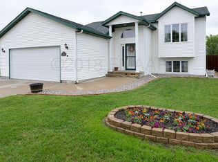 840 Homestead Ct, West Fargo, ND 58078