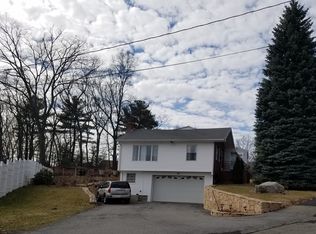 76 Mountain Rd, Waltham, MA 02451