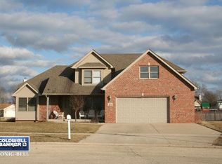 484 Spicebush Ct, Yorkville, IL 60560