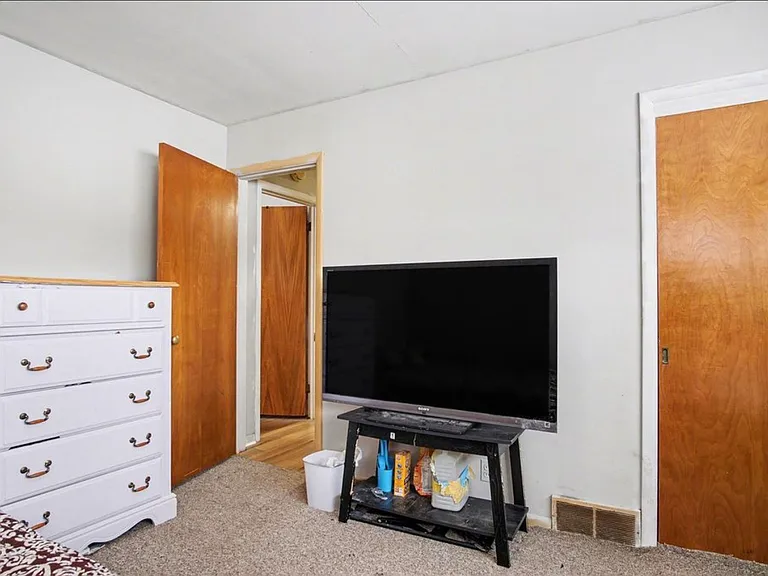 1759 Cambridge Dr SE — Photo 5