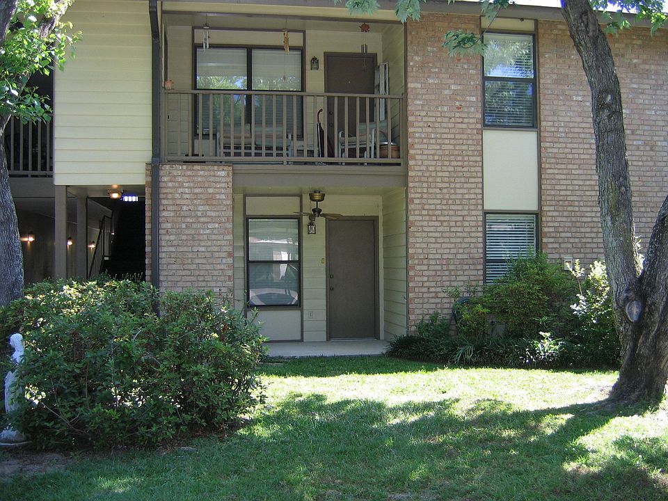 5323-V111 Blair Lane
