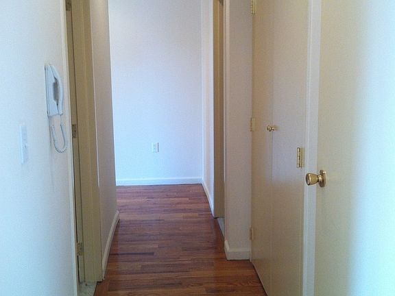 4th image of 3721 31st St APT 604