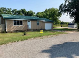 423 W Market Ave, Fairland, OK 74343