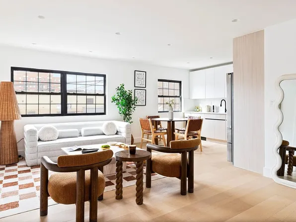 3165 23rd St, Astoria, NY 11106