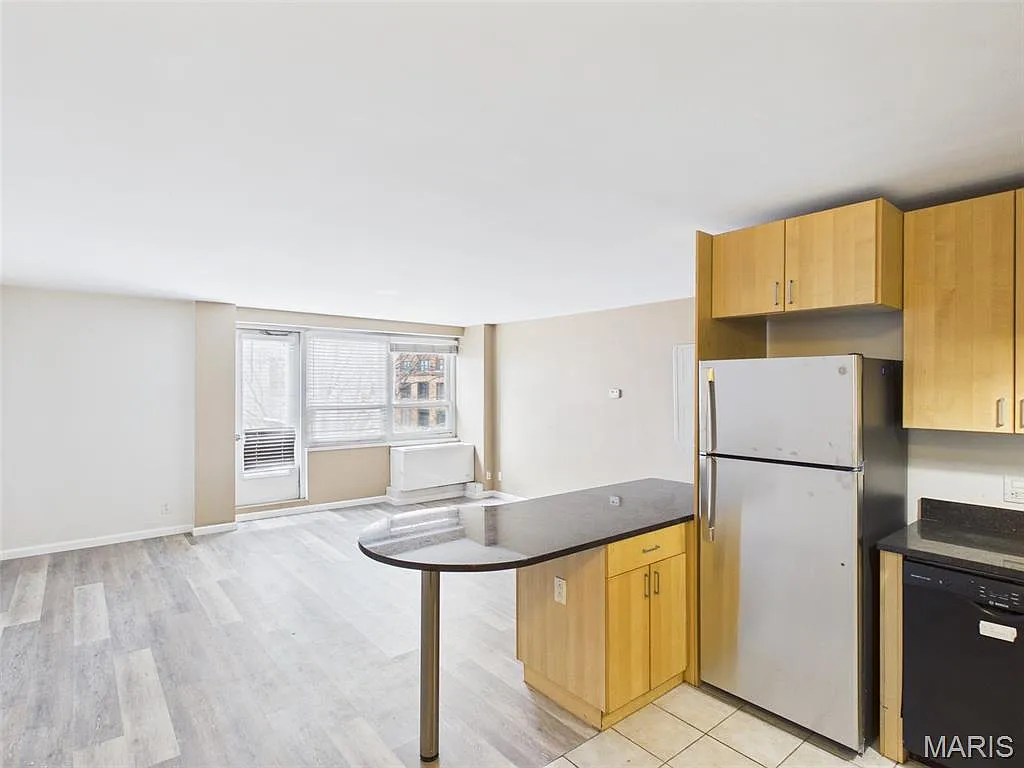 210 N 17th St — Photo 2