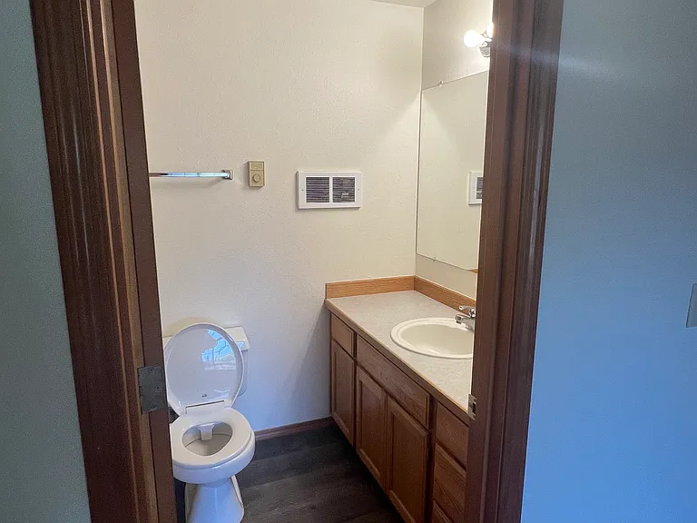 850 SW Agee St — Photo 9