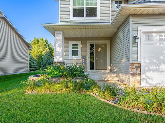 4th image of 12609 Quemoy St NE