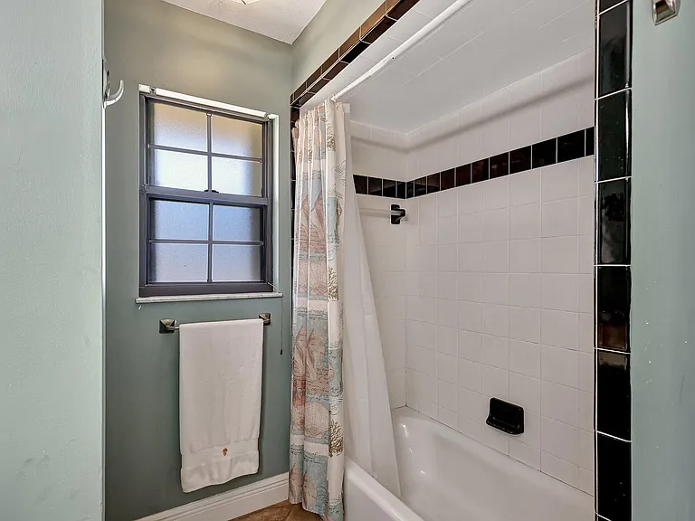 2nd bathroom shower