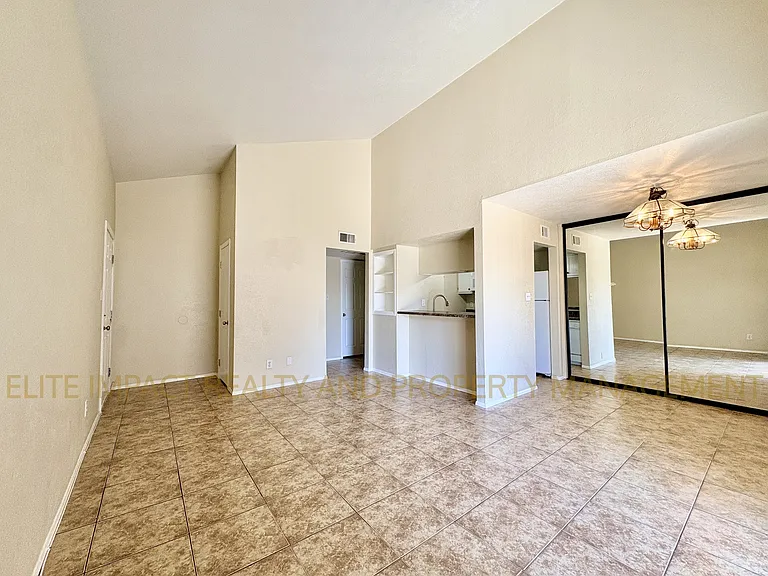 1620 N Wilmot Rd #F234 — Photo 4
