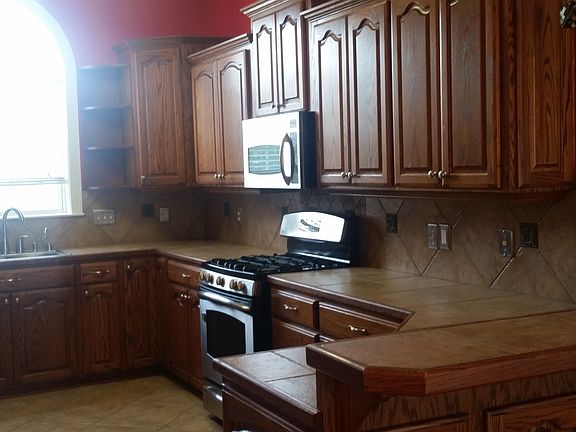 3rd image of 120 Leupold Dr