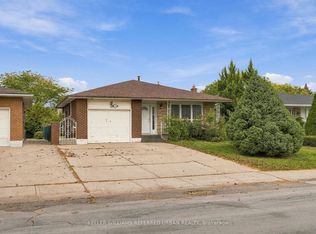 128 Hadeland Ave, Hamilton, ON L9C 5Z9