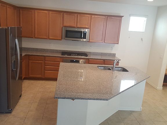 4th image of 2258 S Wallrade Ln