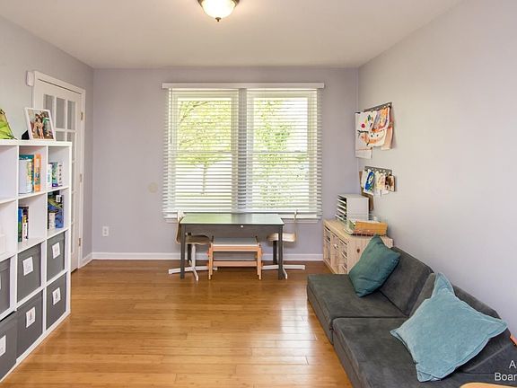 5th image of 7634 Henley Dr