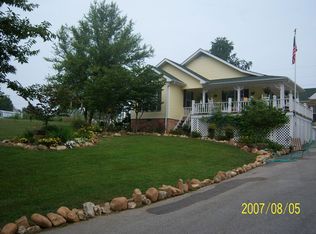 214 E Howard Rd, Livingston, TN 38570