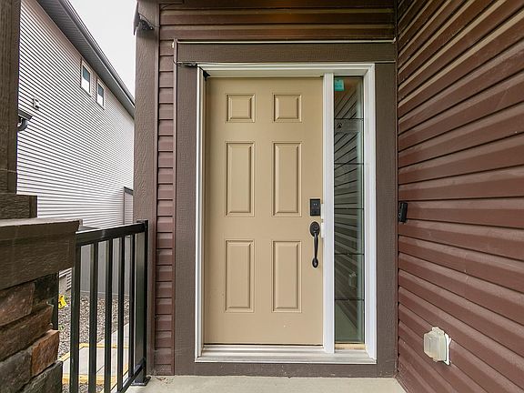 2nd image of 223 Hawks Ridge Blvd NW