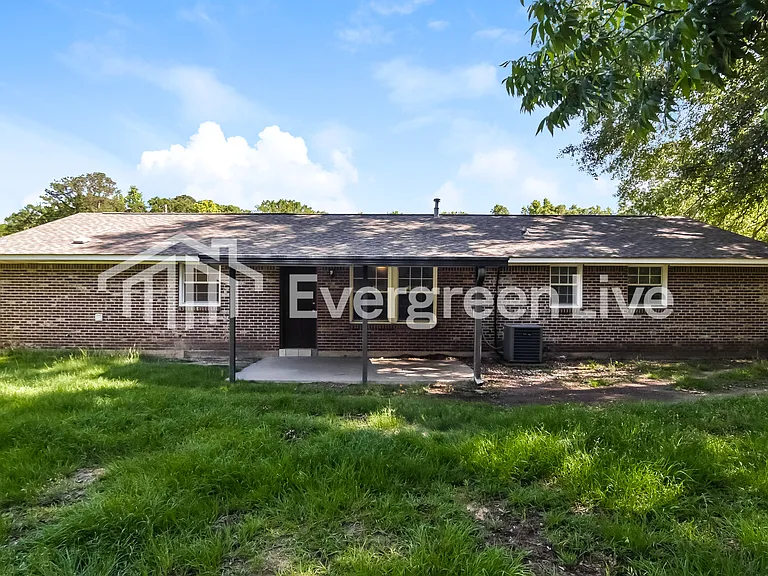 3660 Robert E Lee Dr — Photo 14